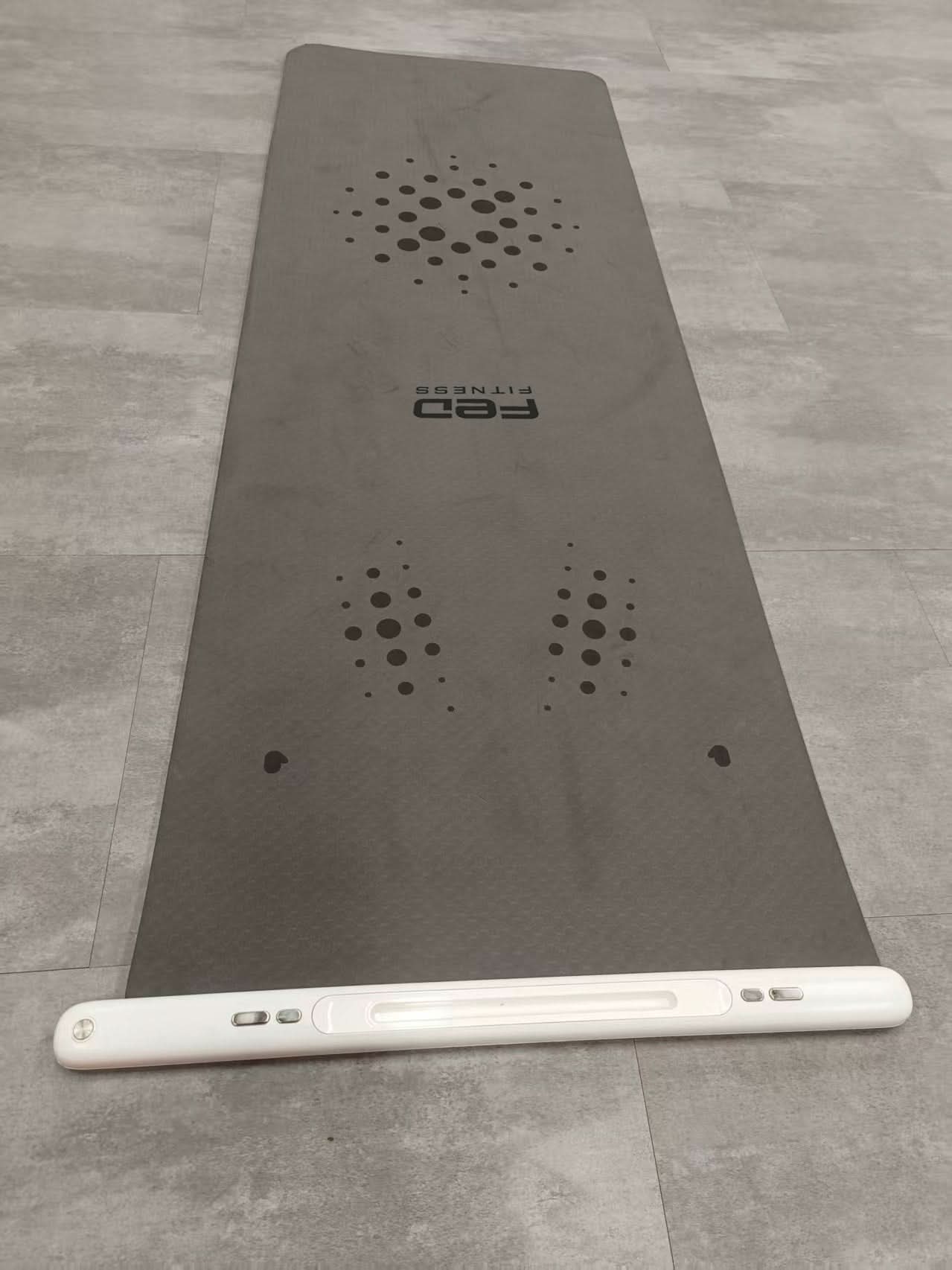FED FITNESS Smart Yoga Mat – Durable & Sturdy, Extra Thick Non-Slip Surface, Ideal for Yoga, Pilates, and Floor Workouts